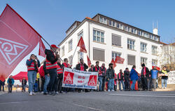 Warnstreik mit Kundgebung am Mittwoch in Reutlingen. FOTO: SCHANZ