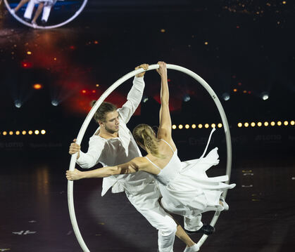 Stars der Turngala: Die Perfomance der Rings in Motion