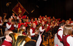 Der Augstberg-Express ging mit dem Publikum auf eine musikalische Tour.  FOTO: VEREIN 