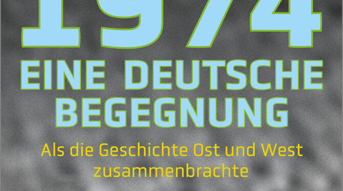 Ronald Reng: 1974 – Eine deutsche Begegnung. 432 Seiten. 24 Euro. Piper-Verlag,  München.