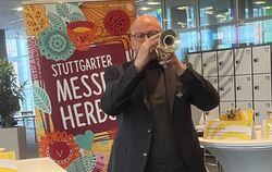 Matthias Beck stimmt auf die Blechbläsermesse Brawo ein