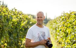 Thilo Weimar aus Gomaringen lebt mittlerweile am Gardasee und hat sich ganz dem Wein verschrieben.  FOTO: PRIVAT