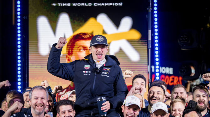 Das Red-Bull-Team mit dem alten und neuen Weltmeister Max Verstappen bleibt das Maß aller Dinge.