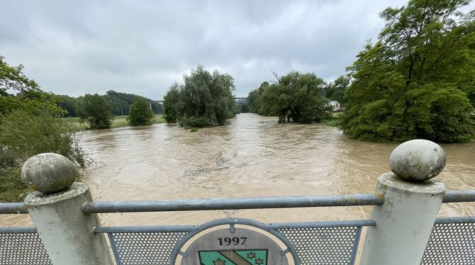 Hochwasser- und Starkregenereignisse nehmen immer mehr zu. Hier ein Bild vom Neckar, der sich zu einem reißenden Strom entwickel