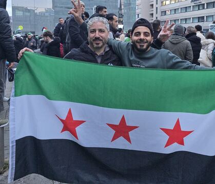 Die Freude bei einer Kundgebung in Stuttgart war riesengroß bei Exil-Syrern über den Sturz von Assad - auch bei Hassan Aldeeri (