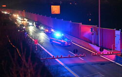 Ab 19.50 Uhr ging am Dusslinger Tunnel, der die B27 vierspurig unter Dußlingen hindurchführt, nichts mehr. Die Schranke ist unte