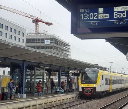 Vier Minuten zu spät, ein Wagen fehlt: Alltag im Bahnverkehr zwischen Reutlingen und Bad Urach.