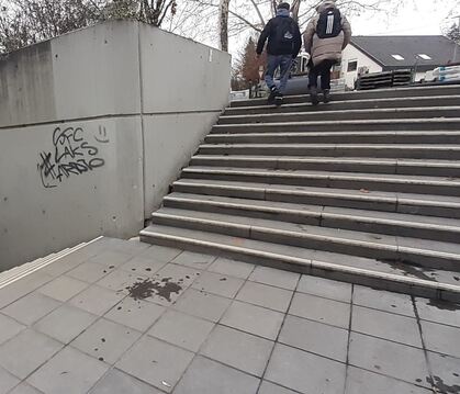 Endlich wieder zugänglich: die Treppe vom Öschweg zur Metzinger Bahnhof-Unterführung