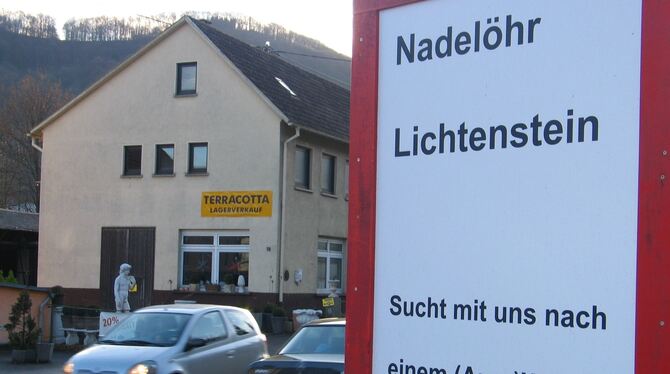 Die Aussage stimmt noch heute:  Ein Bild, aus den Zeiten als Lichtenstein, darum kämpfte, mit dem Albaufstieg in den vordringlic