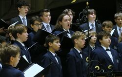 Klingende Einheit: Die Regensburger Domspatzen in der Amanduskirche.