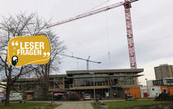 Kräne und Bauzäune dominieren derzeit das Bild auf dem Campus der Hochschule Reutlingen.