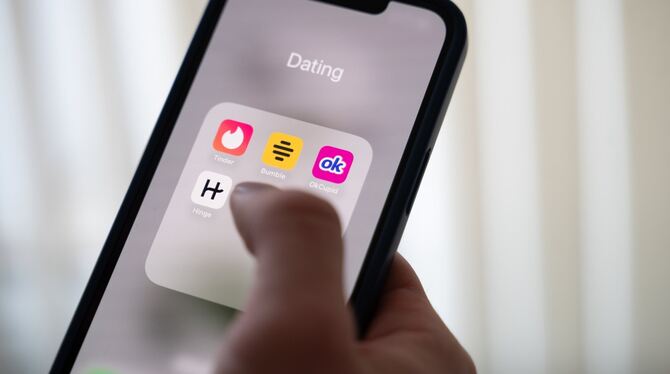 Wer sich für Online-Dating entscheidet, hat mittlerweile eine große Auswahl unterschiedlicher Apps.