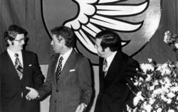 Holzelfingens Ortsvorsteher Jürgen Richter, Bürgermeister Ernst Braun und Honaus Ortsvorsteher Dieter Winkler (von links) unter 