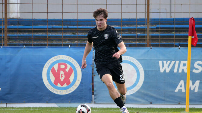 Baden-Wuerttemberg, Fussball, Maenner, OL, Oberliga, Saison 2024/25, wfv Immer einer der Laufstärksten: Luca Meixner. Jetzt ist er im Alter von 22 Jahren gestorben.