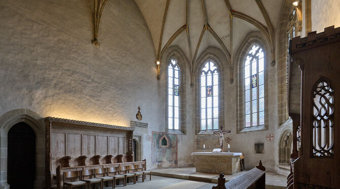 Der helle,  lichtdurchflutete Chorraum mit den feinen Strebungsbögen ist eine der Besonderheiten der  Marienkirche.  FOTO: SCHAN