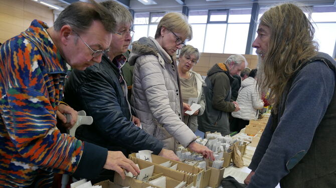 Die 5. Saatgutbörse in Gönningen traf am Samstag auf breites Interesse.