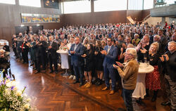 Rund 500 Besucher beim Neujahrsempfang der Stadt Metzingen in der Stadthalle. 