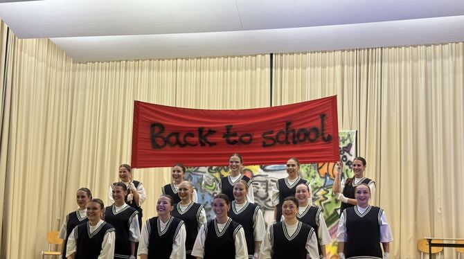 Die Mondays waren nicht zu schlagen beim Showtanz mit »Back to school«.  FOTOS: RUOF