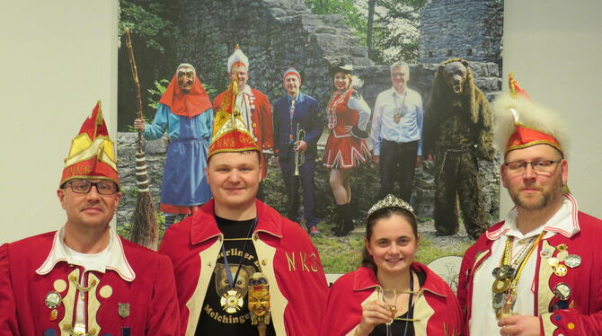 Von links: Narrenschreiber Michael Pfahler, Prinz Johannes, Prinzessin Nica und Narrenpräsident Stefan Kürsammer.  FOTO: BARTH