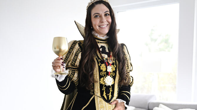 Sarah Ligas; Reutlingen; Stadtprinzessin Stuttgart; Karnelval; Schlagersängerin "Einmal Prinzessin sein, das wär's doch!", dachte sich Sarah Ligas, als die Anfrage der Stuttgarter Karnevalsgesellschaft "Möbel
