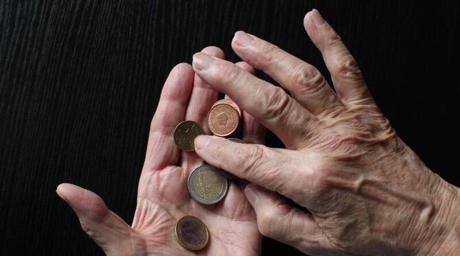 Ein Großteil der Deutschen glauben nicht daran, dass ihre staatliche Rente im Alter zum Leben reichen wird. Foto: Sebastian W