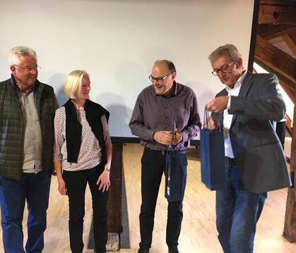 Johannes Rothmund (ganz rechts) hieß die Neuzugänge willkommen. Stefan Finkbeiner (Zweiter von rechts) komplettiert den Vorstand