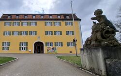 Was wird aus dem Schloss Grafeneck? Auch darüber wurde beim Besuch von Staatssekretär Arne Braun gesprochen.