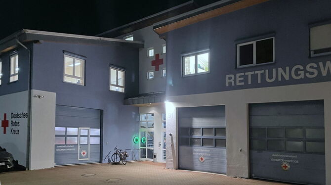 DRK Rettungswache »Damit wir nicht im Dunkeln stehen«, heißt die Spendenaktion des DRK Mössingen-Ofterdingen. FOTO MEYER.