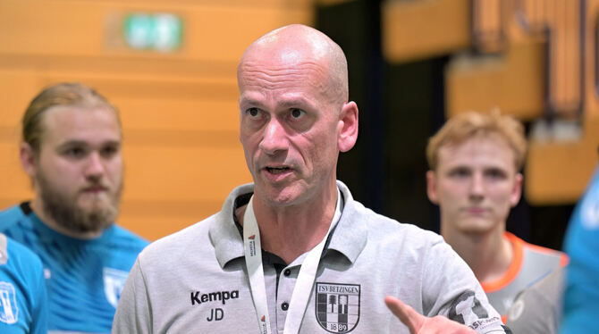 Gibt beim TSV Betzingen auch nächste Saison die Trainer-Kommandos: Jens Demel. FOTO: BAUR Gibt beim TSV Betzingen auch nächste Saison die Trainer-Kommandos: Jens Demel. FOTO: BAUR