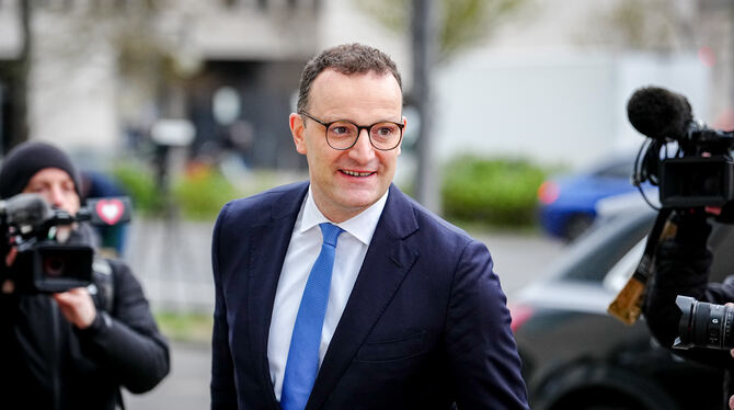 Jens Spahn (CDU) gilt als politisches Talent, polarisiert aber gerne. FOTO: NIETFELD/DPA Jens Spahn (CDU) gilt als politisches Talent, polarisiert aber gerne. FOTO: NIETFELD/DPA
