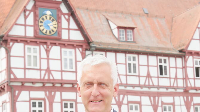 Wirtschaftsförderer Die Bäderstadt hat jetzt einen Wirtschaftsförderer. Philipp Scheffbuch (53) soll dafür sorgen, dass die Innenstadt - im Hintergr