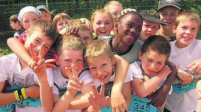 Lauter Sieger: Die Vertreter der Französischen Schule aus Tübingen demonstrieren in Pliezhausen gute Laune.
FOTO: NIETHAMMER