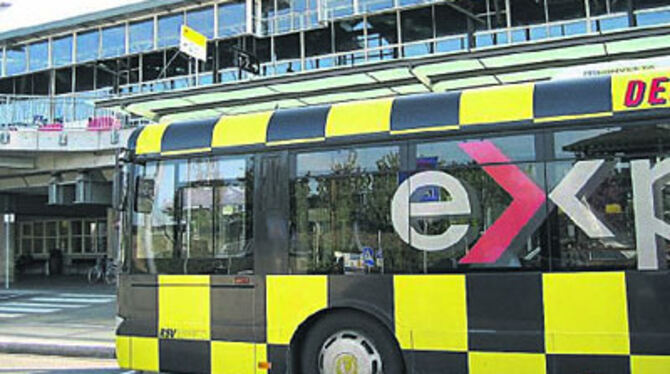 Schlecht frequentierte Kurse gestrichen - und schon hat's was gebracht: Flughafen-Schnellbus Expresso.
GEA-FOTO: ZZ