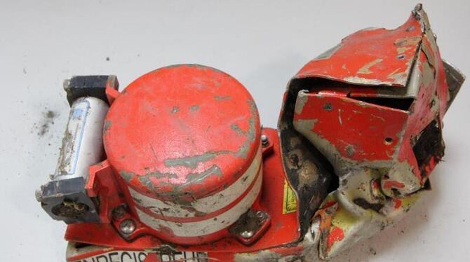 Der Voice-Recorder der abgestürzen Germanwings-Maschine 4U 9525 soll erste Aufschlüsse über die Unglücksursache geben. Foto: