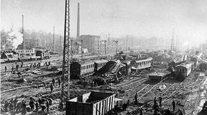 Der kriegszerstörte Reutlinger Güterbahnhof.
FOTO: STADTARCHIV REUTLINGEN