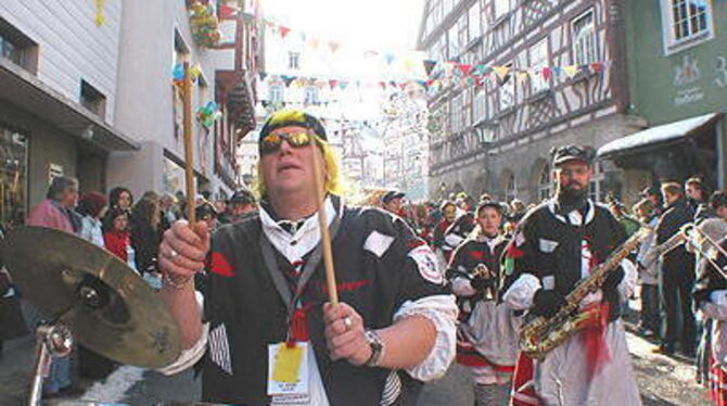 Glückselige Fasnet ist, wenn man mächtig auf den Putz haut.
FOTO: FINK