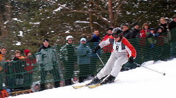 Mit 100 den Sternberg runter: Alpines Spektakel in Gomadingen.
FOTO: LEIPPERT