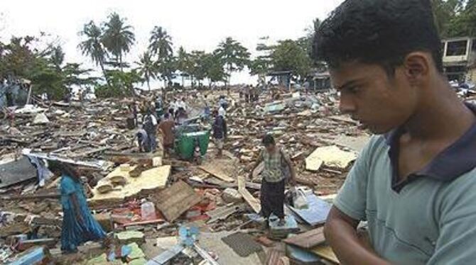 Die Flutwelle hat auch in Sri Lanka vieles zerstört. Das Benefizkonzert in Würtingen soll den Menschen dort helfen.
FOTO: DPA