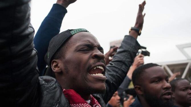 Demonstranten in Baltimore. Nach dem Tod eines Schwarzen ist es in der Stadt zu Ausschreitungen gekommen. Foto: Noah Scialom