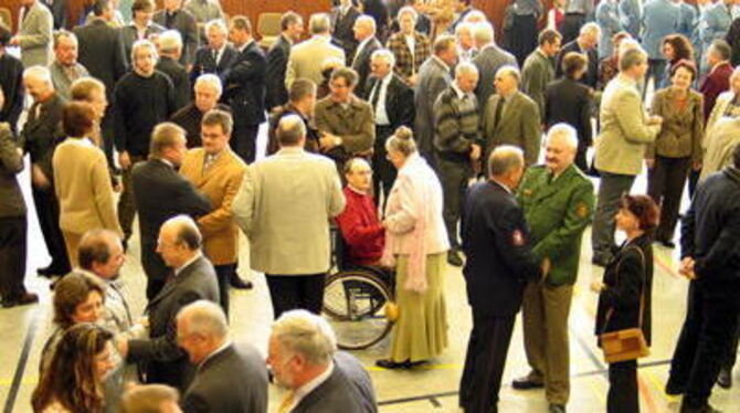 Münsinger Neujahrsempfang: Zum letzten Mal begrüßten Oberstleutnant Dieter Kargl und Münsingens Bürgermeister Mike Münzing die Gäste gemeinsam. Im kommenden Jahr ist die Bundeswehr nicht mehr mit dabei.
GEA-FOTO: DEW