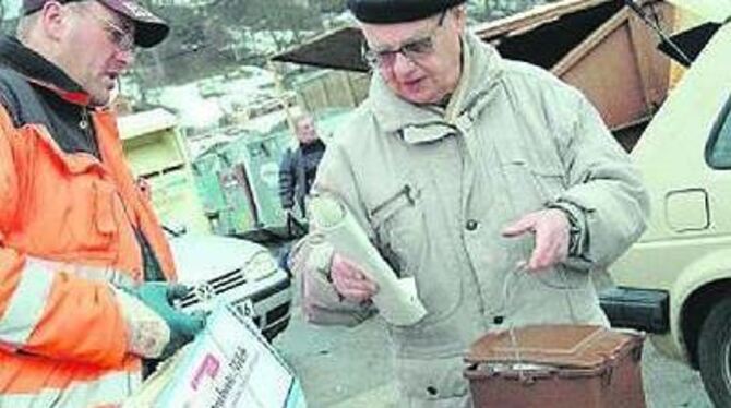 Recycling hat auf dem Metzinger Wertstoffhof Priorität. Auch wenn der Landkreis in diesem Jahr in die Müllverbrennung einsteigt.
GEA-FOTO: USCHI PACHER