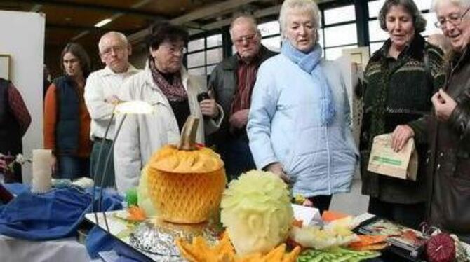 Die Besucher der St. Johanner Adventsausstellung in der Würtinger Gemeindehalle staunten nicht schlecht, welch' kunstvolle Kreat