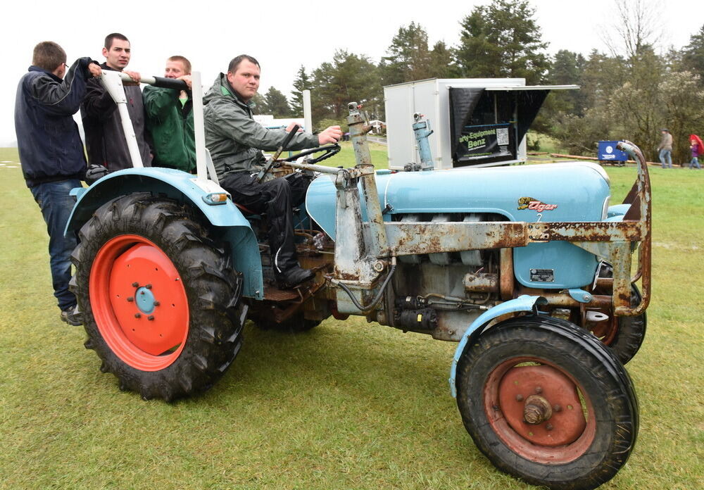 Oldtimerfest in Dottingen