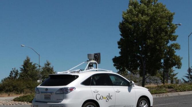 Ein selbstfahrendes Auto mit Technik von Google in Mountain View, Kalifornien. Foto: Andrej Sokolow