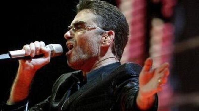 George Michael singt gerne, fällt am Steuer seines Autos aber manchmal auch in einem schier komatösen Schlaf. FOTO: DPA