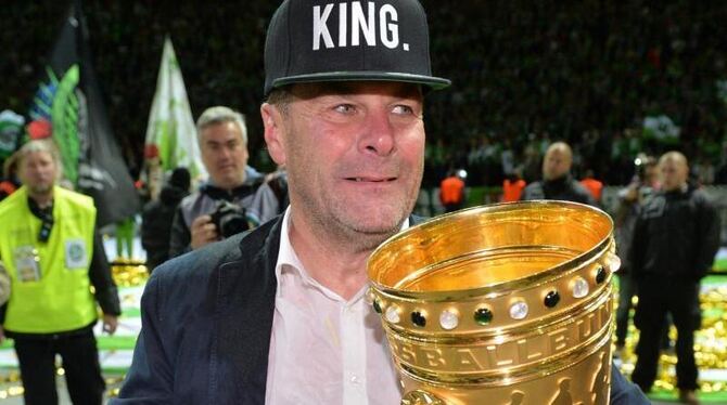 Wolfsburgs Coach Dieter Hecking war am Pokalabend der »King«. Foto: Lukas Schulze