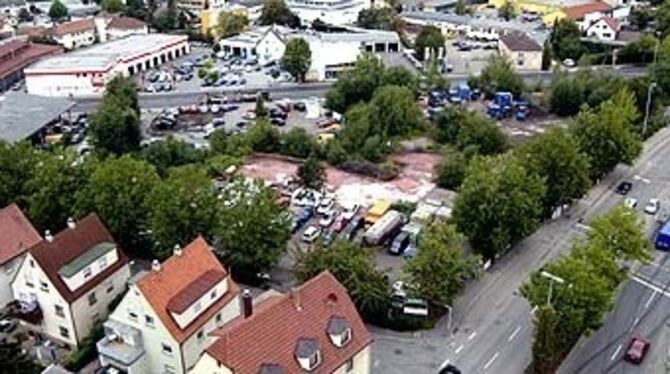 Lagerplatz und &raquo;Grünbereich&laquo;: das ehemalige Max-Moritz-Gelände am westlichen Ortseingang von Reutlingen bleibt weite