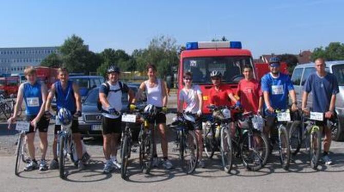 Erfolgreich beim Duathlon: Mitglieder der Glemser Feuerwehr. FOTO: MUT