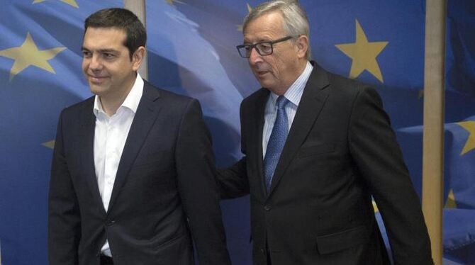 Alexis Tsipras zusammen mit EU-Kommissionspräsident Juncker in Brüssel. Bis zuletzt versuchen alle Beteiligten einen Grexit z