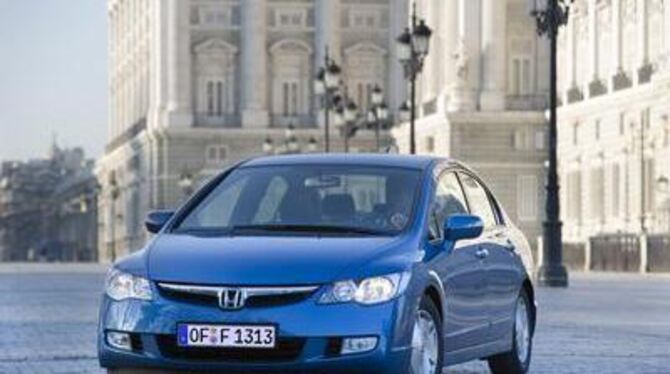 Honda verwendet die Hybrid-Technik derzeit ausschließlich in der dreitürigen Variante seines neuen Hoffnungsträgers Civic. FOTO: